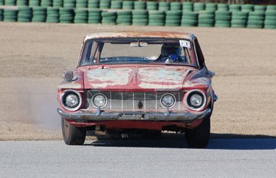62-Plymouth-Fury-06-1960s-Detroit-Cars-in-the-24-Hours-of-LeMons.jpg