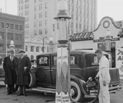 section-of-1933-photo-of-e10-ethanol-fueling-station-from-nebraska-state-historical-society_1004.jpg