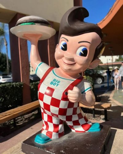 Bob's Big Boy.jpg