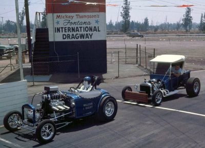 32 Bantam F-A Walker & Geary @ Fontana.jpg