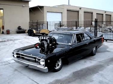 68 Dart 572ci Blown Hemi side.jpg