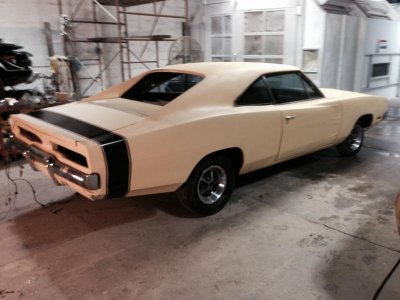 1969 Dodge Charger Yellow #'s Pass rear.jpg