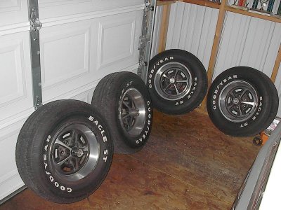 70 RT Rims and Tires 001.jpg