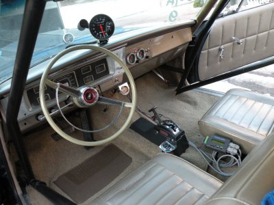 INTERIOR 65 HEMI BELVEDERE 016.JPG