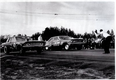 63 Ply vs Frd Carolina Dragway.jpg