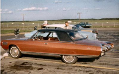 63 Chrysler Ghia Turbine Fury Al Bradshaw LA Airport.jpg