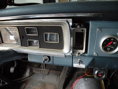 65 PLYMOUTH GUTTED INTERIOR 035.JPG