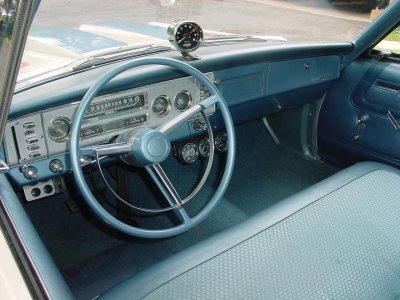 64 Interior (1).jpg