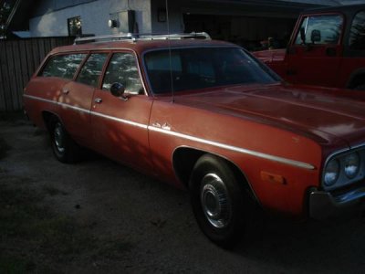 73_plymouth_wagon_passenger_side.jpg