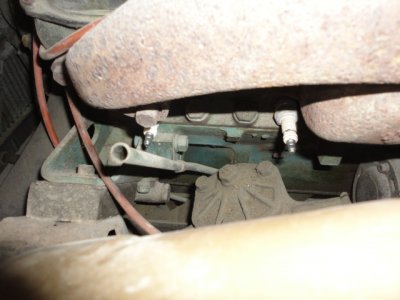 27 sept 2015 383 A and  B engine mounts 006.JPG