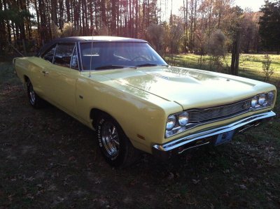 rare-2-owner-1969-dodge-super-bee-numbers-matching-383-magnum-sun-fire-yellow-3.jpg