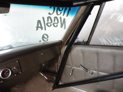 2 INTERIOR 65 PLYMOUTH HEMI 006.JPG