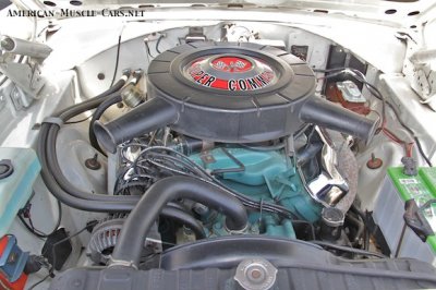 67Plymouth-GTX-wht-ENGINE.jpg