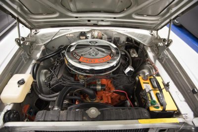 Engine 68 Hemi.jpg