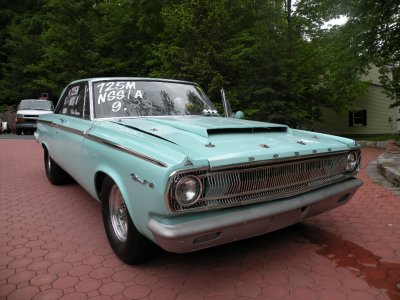 pinks.etown mopar day .65 dodge.65 hemi belvedere 020.JPG