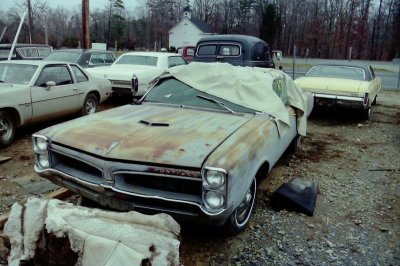 junkyard 67 GTO small.jpg