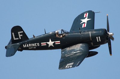 800px-Vought_F4U_Corsair_USMC.jpg