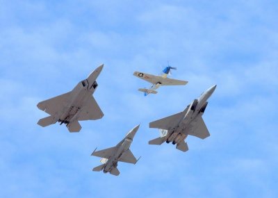 GATHERING OF MUSTANGS   HERITAGE FLIGHT1.jpg