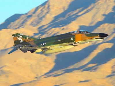 NELLIS 07  F4 PHANTOM25.JPG