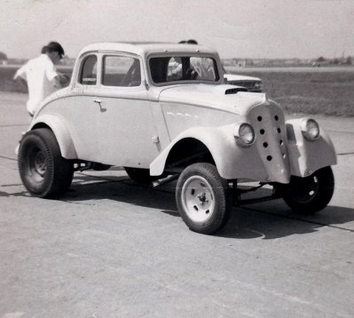 33 Willy's Gasser.jpg