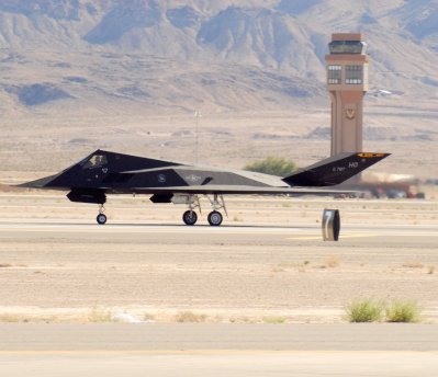 F-117 TAXI OUT.jpg