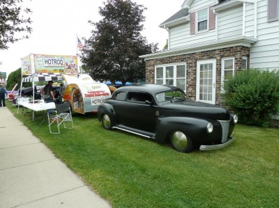 Borchardt's fathers day car show 007E.jpg