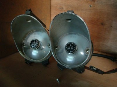 1969 Dodge Charger Front Parking Lights 09-23-2016 002.JPG