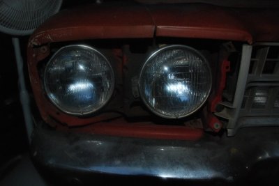 passenger side light small.jpg