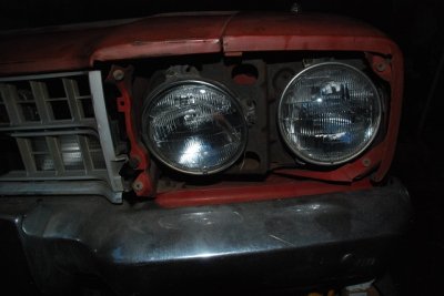 drivers side light small.jpg