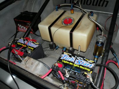 Trunk and battery Pictures hemi and 65 coronet blue 014.jpg