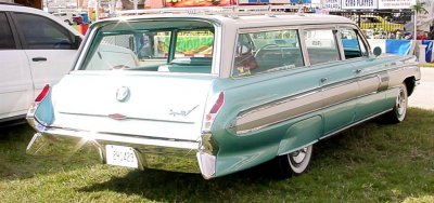 64 olds starfire wagon (Large).JPG