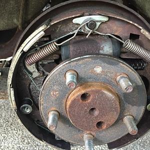 Driver rear brakes 4.JPG