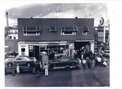 69 Super Bee Dick Landy's Hauler.jpg