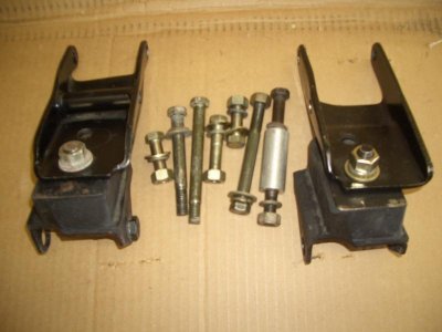 Mopar 440 Motor Mounts 002.jpg