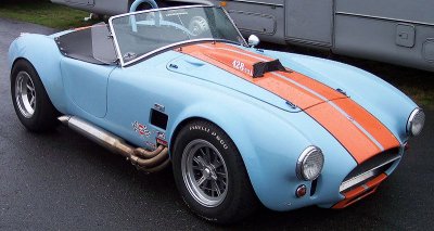 800px-Shelby_AC_427_Cobra_vl_blue.jpg