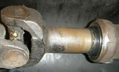 73 Small U-joint Drive Shaft CROP.jpg