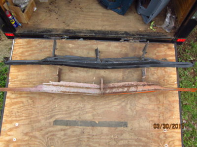 70 lower grille support 001.JPG