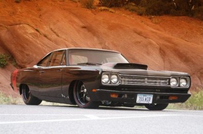 69 Roadrunner Blcck & Bad #2.jpg