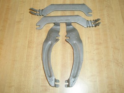 Parking Brake Levers & Struts 001 (Small).JPG