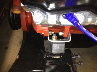 engine mount Drivers side.JPG