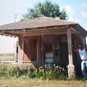 STEVE at GPA GAS STATION 1996 N. Dakota.jpg