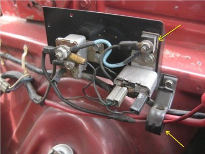 5697483-66Hemi4SpeedSatelliteStarterBracket.jpg