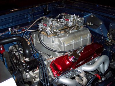 resized red valve covers.jpg