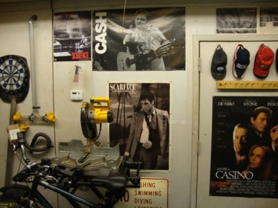 Garage Walls(3).JPG