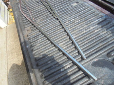 charger trim 002.JPG