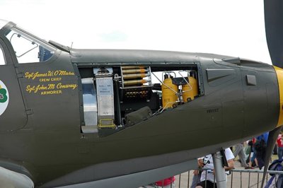 640px-P-39Q_Airacobra_weapons_bay.jpg