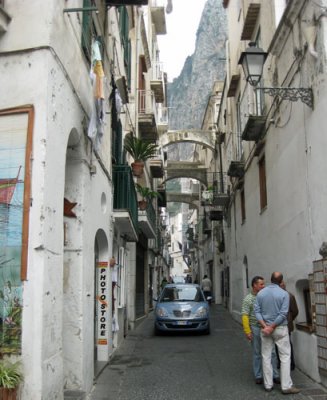 narrow-streets.jpg