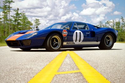 66 Shelby Ford GT40 #11 Gulf car.jpg