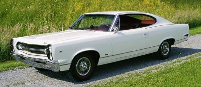 800px-1967_AMC_Marlin_white_CZ.jpg