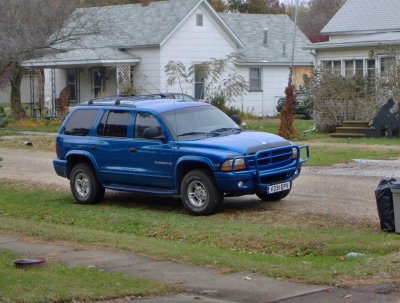 Durango w UK plates still on - 12 Nov 2007.jpg